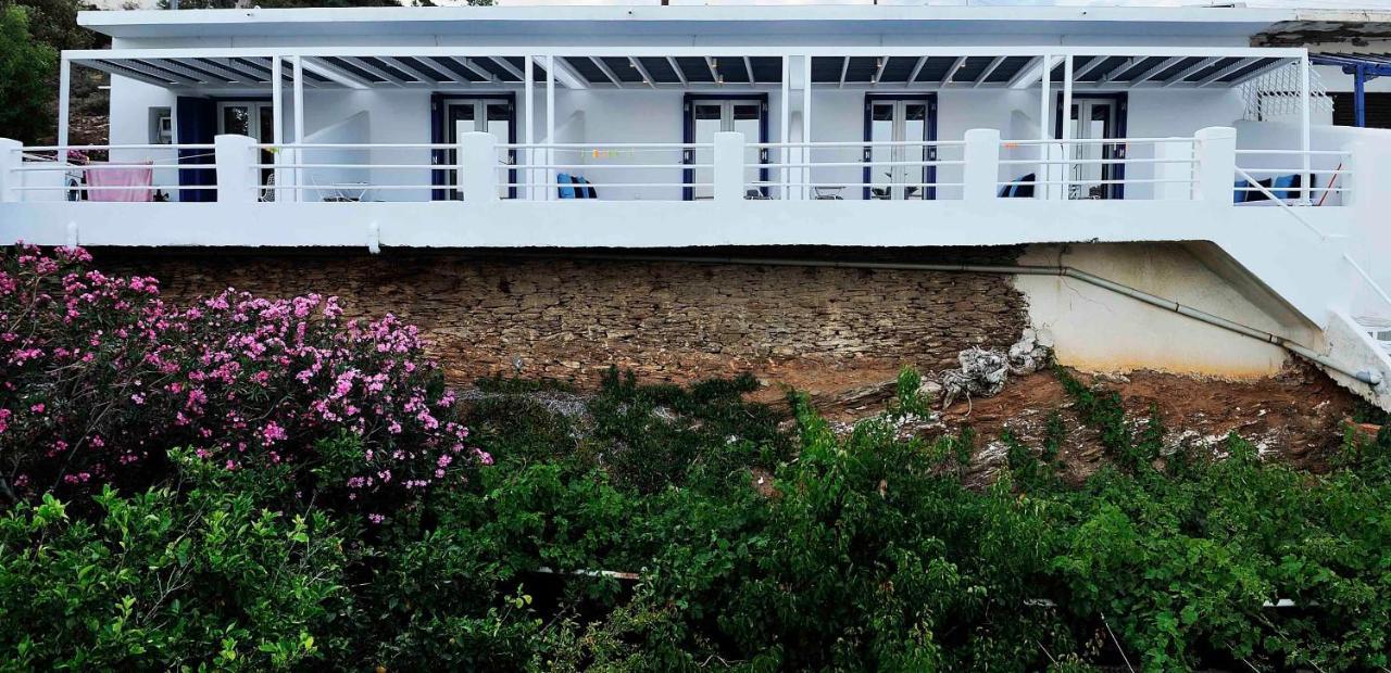 Beba'S Studios Batsíon Exterior foto